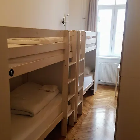 Hostel C - Punkt *