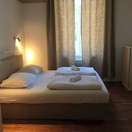 Hostel C - Punkt *