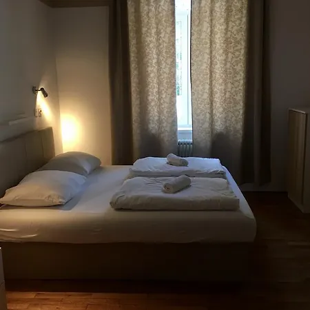 C - Punkt Hostel *