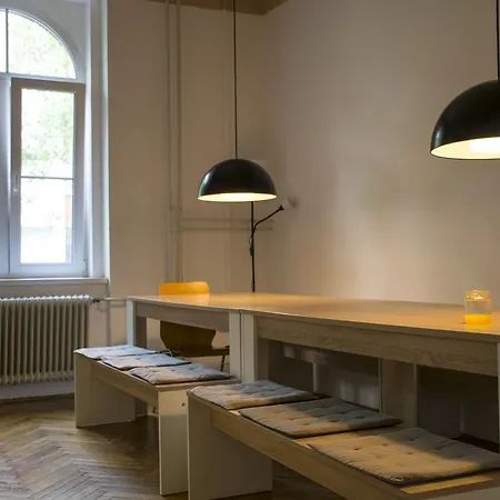 C プンクト リュブリャナ